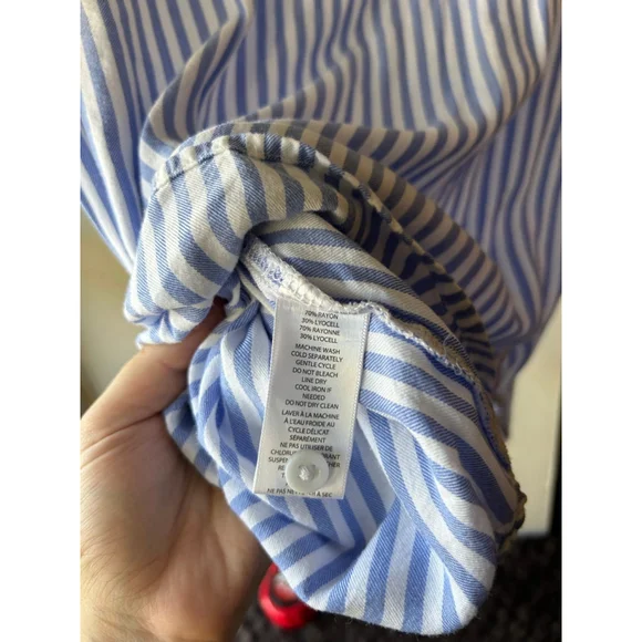 Women's Beachlunchlounge Striped Button-Down Shirt, Size M, Blue/White - Picture 5 of 5
